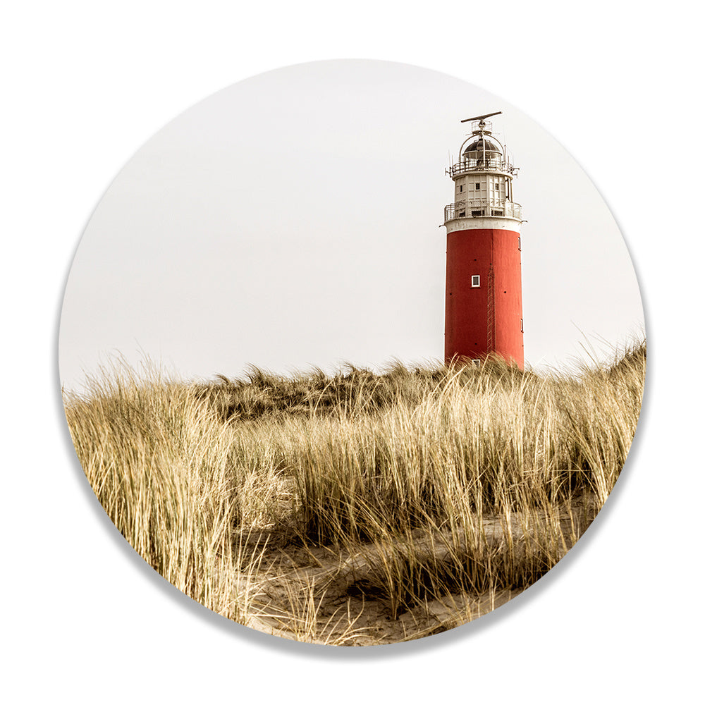 Muurcirkel met de rode vuurtoren van Texel tussen het duingras