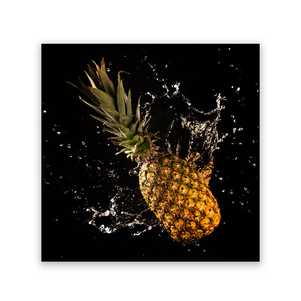 Schilderij Water Splash met Ananas